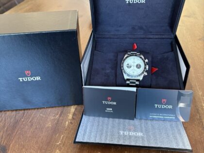 Montre TUDOR Black Bay Panda Blanche M79360N