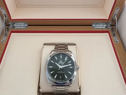 Montre Omega Seamaster Aqua Terra à cadran vert 220.10.41.21.10.001 2022