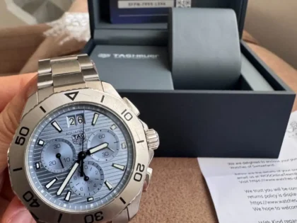 Montre homme TAG Heuer Aquaracer bleue Professional 200 Chronographe 40 mm