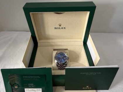 Rolex Datejust 41 126300 Cadran bleu à chiffres romains, bracelet Jubilee - Coffret complet B&P