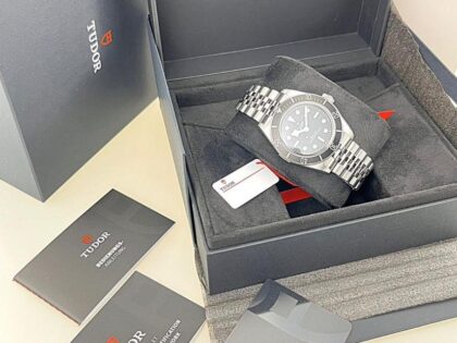 Tudor Black Bay Master Chronometer, acier, neuve (jamais portée)