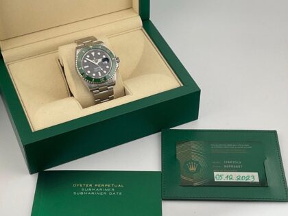 Rolex Submariner Date | 126610LV | 2023 Ensemble complet