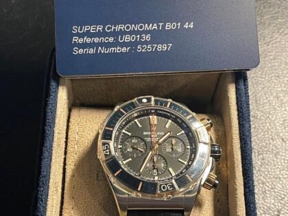 Breitling Chronomat B01 44 Réf. UB0136251B1S1 Acier et or 18 carats