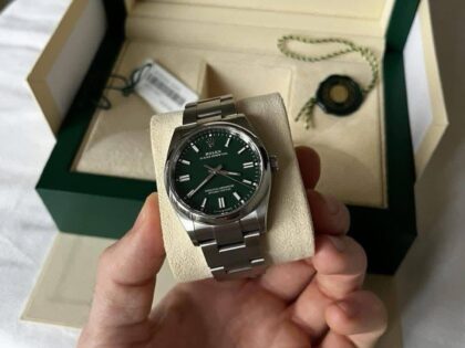 Rolex Oyster Perpetual 36 mm Verte 126000 2023, Boîte et papiers, Excellent état