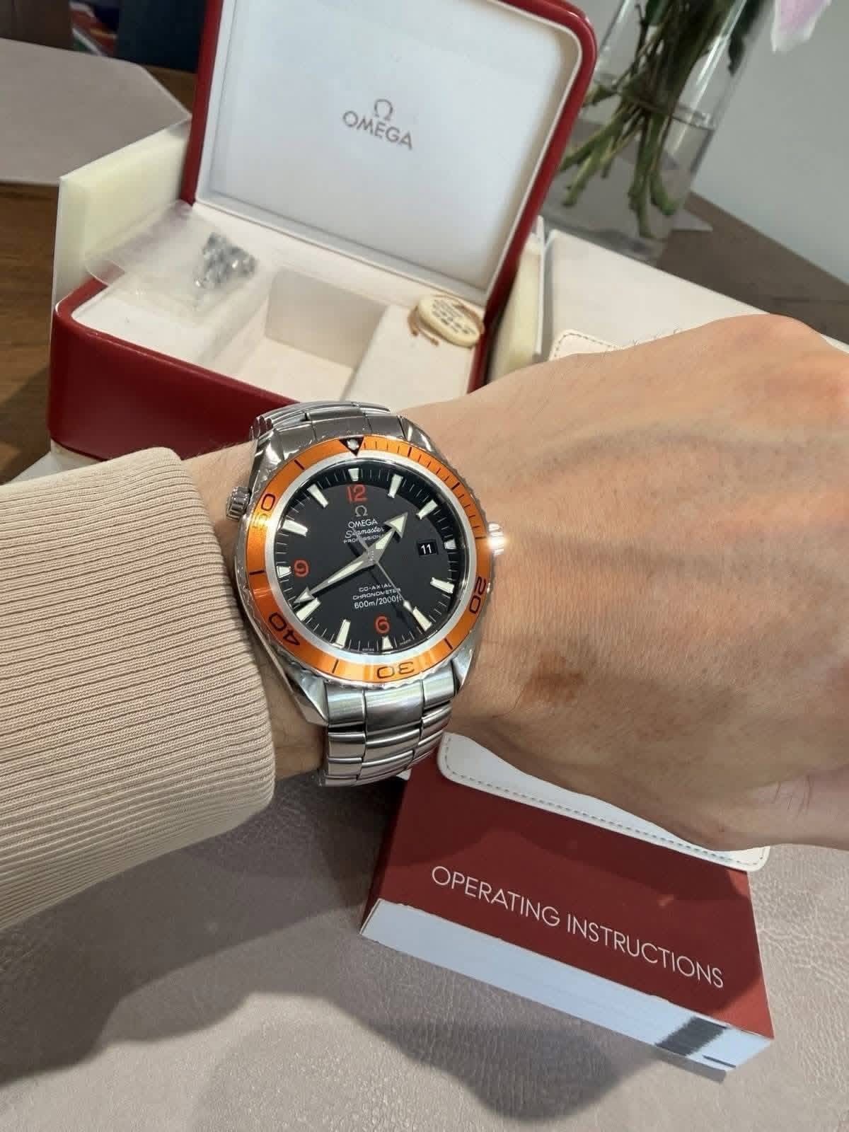 Omega Seamaster Planet Ocean Chronomètre Co-Axial 600 m / 2000 ft – Réf. 2208.50.00
