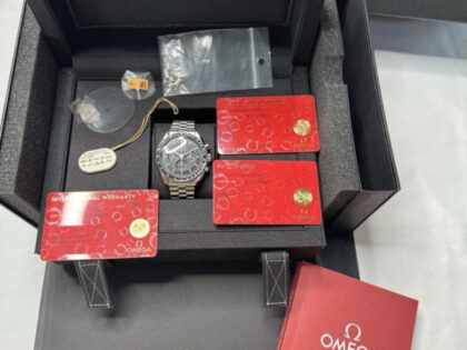OMEGA Speedmaster Moonwatch Professional Hesalite 310.30.42.50.01.001 Chrono