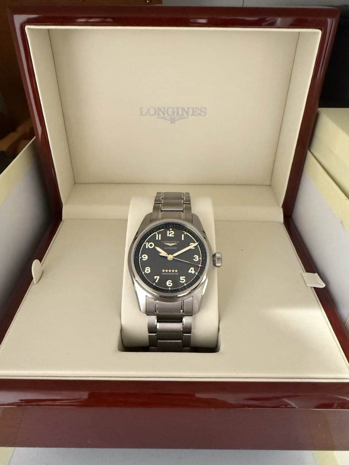 Montre automatique Longines Spirit Titanium 40 mm, cadran noir, chronomètre (L38101536)