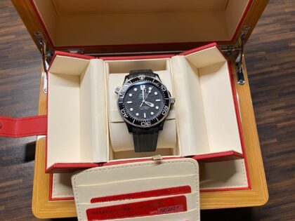 Omega Seamaster Diver 300 Céramique, Réf. : 210.92.44.20.01.001
